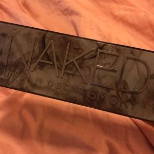 urban decay eyeshadow smoky palette